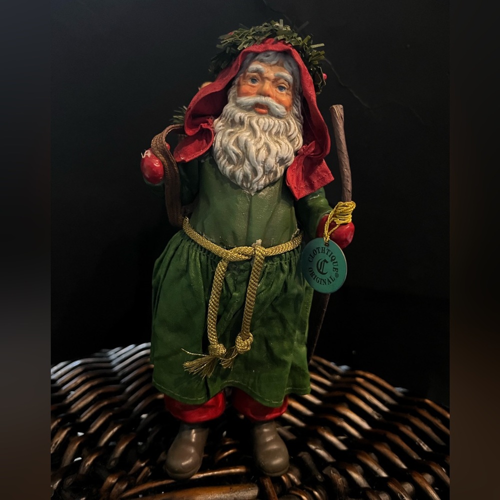 **RARE VINTAGE FIND **1992 Clothique Possible Dreams Father Christmas Ornament
